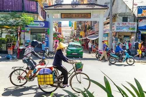 Ho Chi Minh City tempat wisata Vietnam - CIMB Niaga