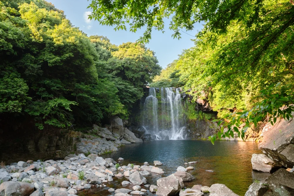 Air Terjun Cheonjeyeon - CIMB Niaga