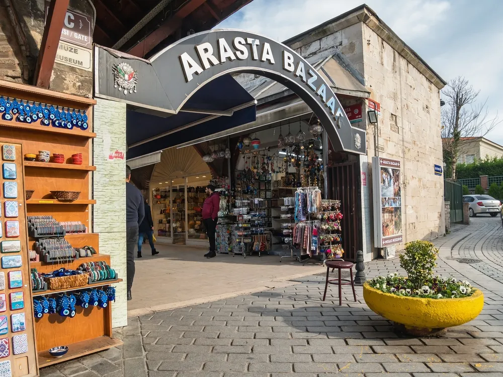 Arasta Bazaar Oleh-oleh Khas Turki - CIMB Niaga
