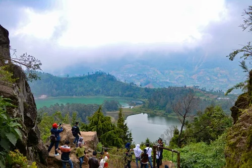 Wisata Wonosobo Batu Pandang Ratapan Angin - CIMB Niaga