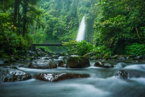 Wisata Alam Capolaga rekomendasi wisata Subang - CIMB Niaga