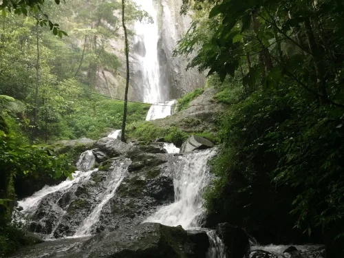 Dolo Salah Satu Wisata Kediri - CIMB Niaga