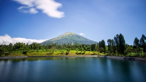 Wisata Temanggung Embung Kledung - CIMB Niaga