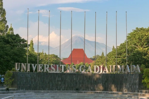 Fakultas Kedokteran Universitas Gadjah Mada - CIMB Niaga