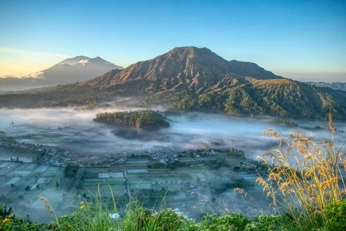 Gunung Batur tempat wisata Pulau Bali - CIMB Niaga