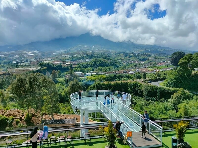 wisata Temanggung Jembatan Kaca Sigandul - CIMB Niaga