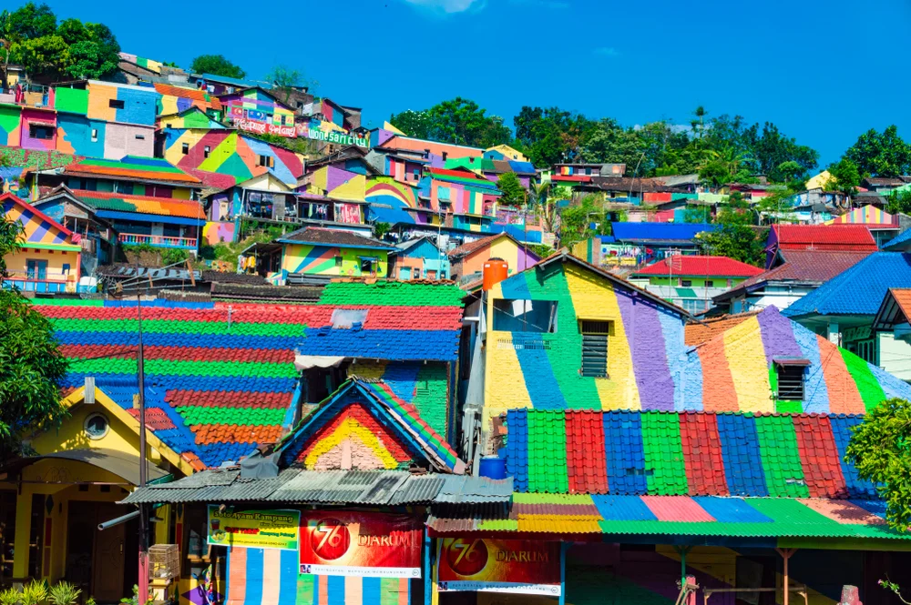 kampung wisata pelangi semarang - CIMB Niaga