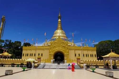 Wisata Berastagi Taman Alam Lumbini -  CIMB Niaga