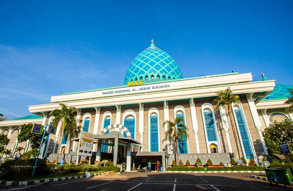 masjid al-akbar masjid terbesar di Indonesia - CIMB Niaga