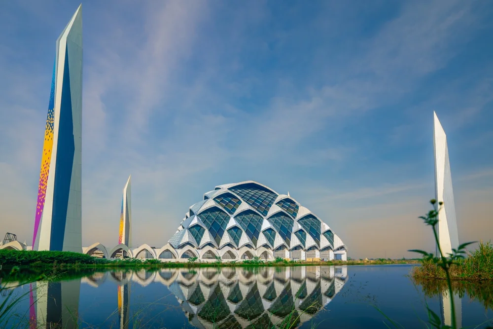 masjid al-jabbar masjid terbesar di Indonesia - CIMB Niaga