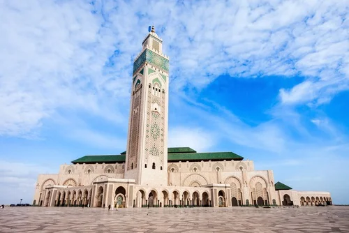 Masjid Hassan II termasuk masjid terbesar di dunia - CIMB Niaga