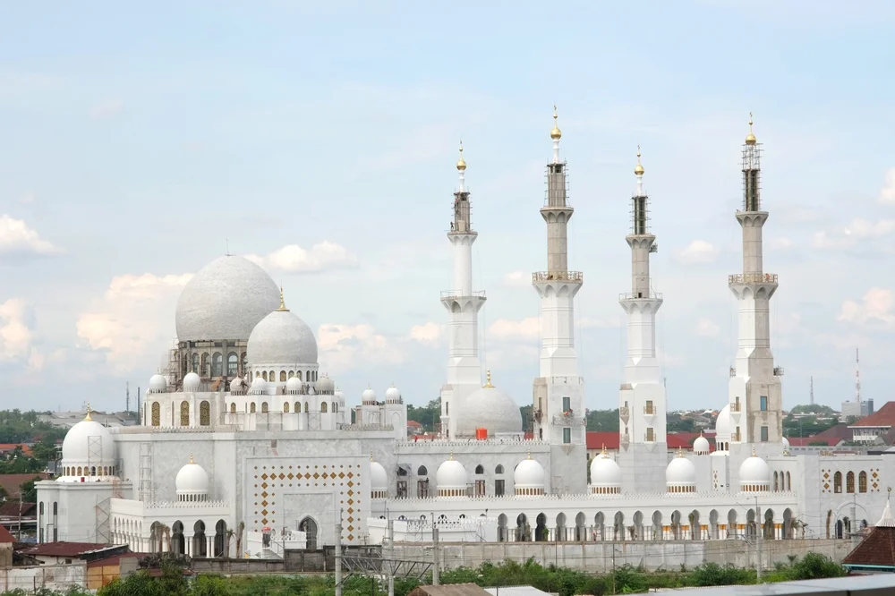 tempat wisata di Solo masjid raya sheikh zayed solo - CIMB Niaga