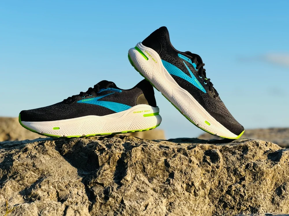 rekomendasi sepatu lari max cushion running shoes - CIMB Niaga