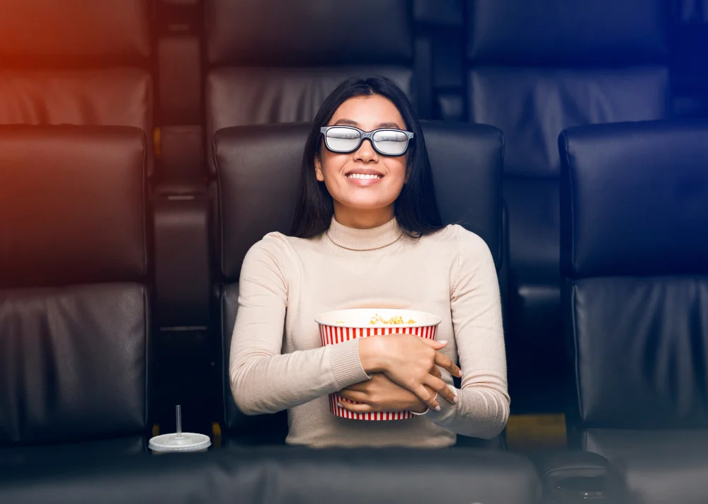 menonton film di bioskop ide aktivitas me time - CIMB Niaga