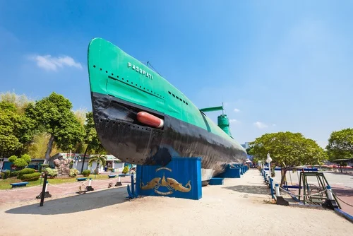 Wisata Surabaya Monumen Kapal Selam - CIMB Niaga