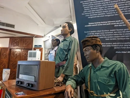Wisata Surabaya Museum Sepuluh Nopember - CIMB Niaga