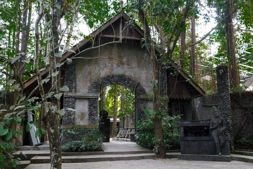 wisata kaliurang museum ullen sentalu - CIMB Niaga