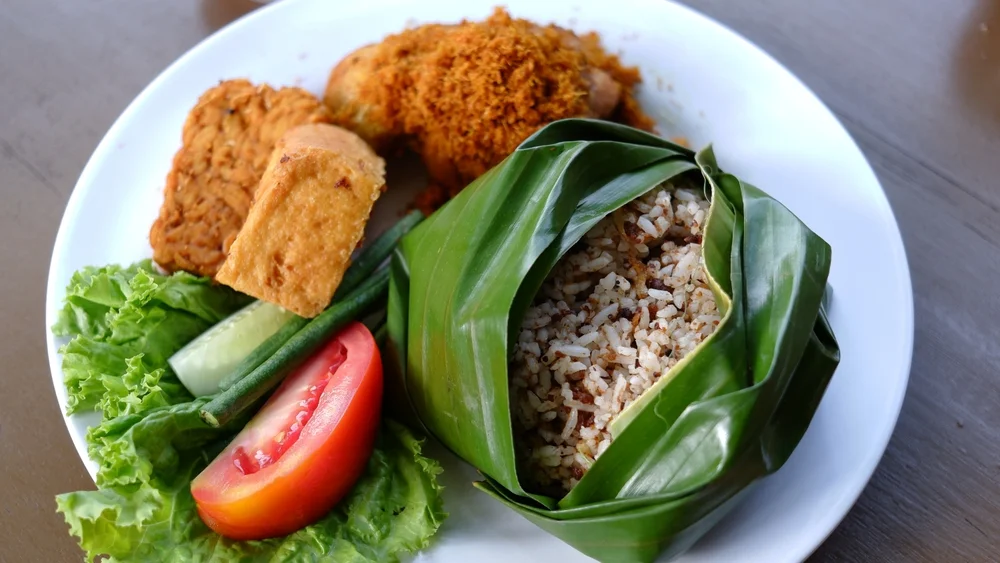 Makanan Khas Sunda Nasi Tutug Oncom - CIMB Niaga