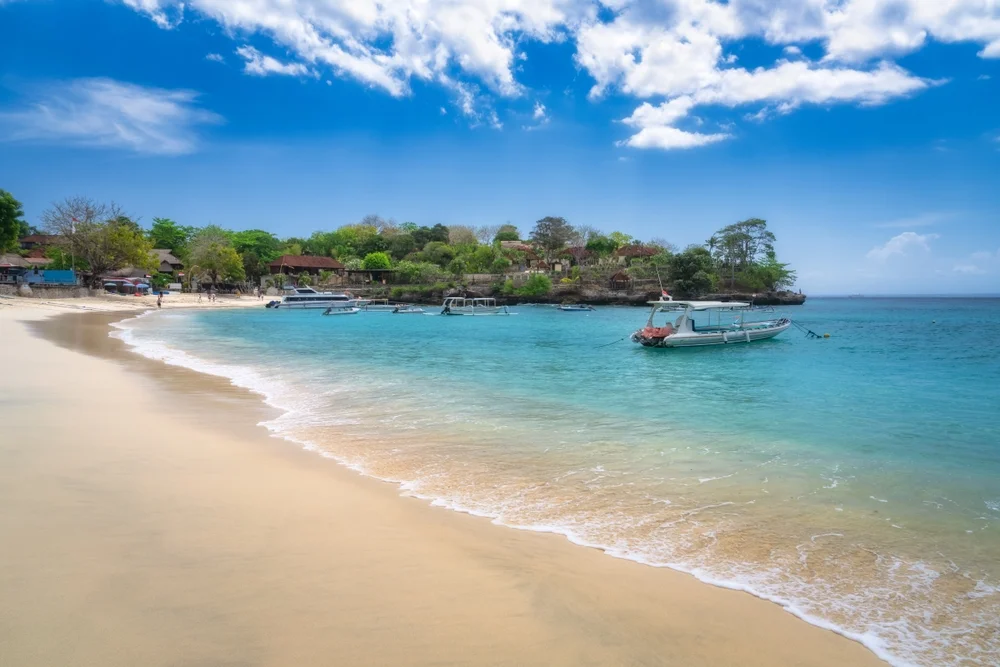 Nusa Lembongan Pulau Bali - CIMB Niaga
