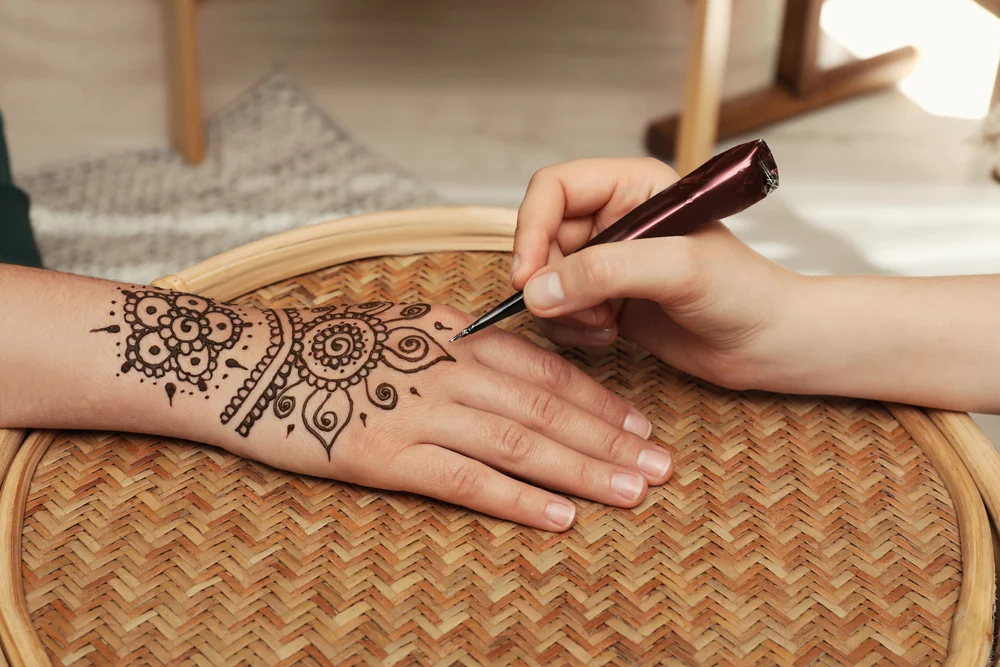 henna oleh-oleh haji - CIMB Niaga