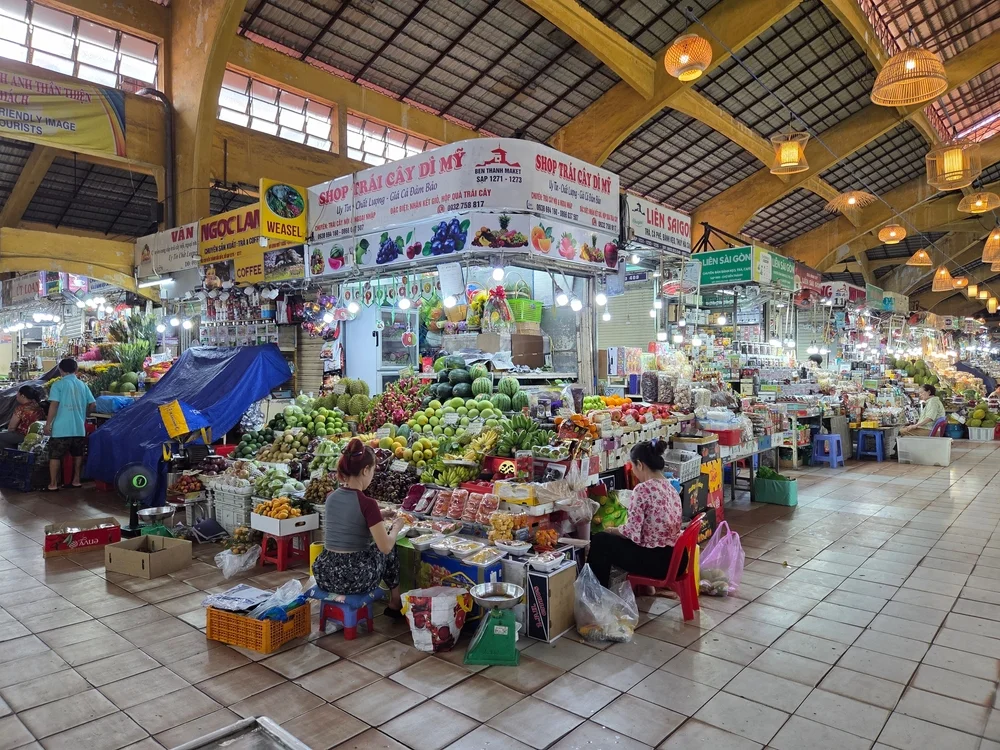 Ben Thanh Market - CIMB Niaga