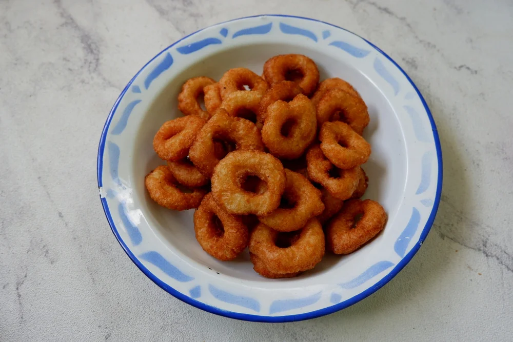 Oleh-oleh Khas Jakarta Kue Cincin - CIMB Niaga