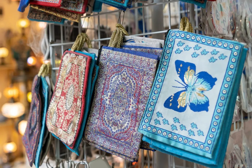 Dompet dan tas tangen oleh-oleh Khas Turki - CIMB Niaga 
