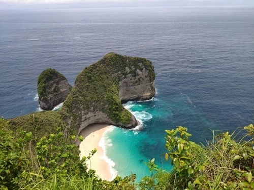 Kelingking Beach Nusa Penida Bali - CIMB Niaga