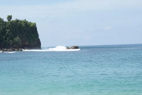 Wisata Blitar Pantai Tambakrejo - CIMB Niaga