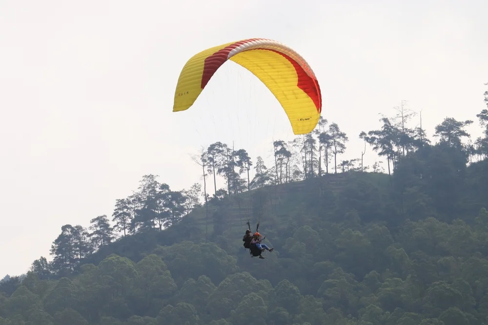 paralayang batu - CIMB Niaga