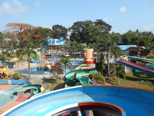 Wisata Temanggung Pikatan Waterpark - CIMB Niaga
