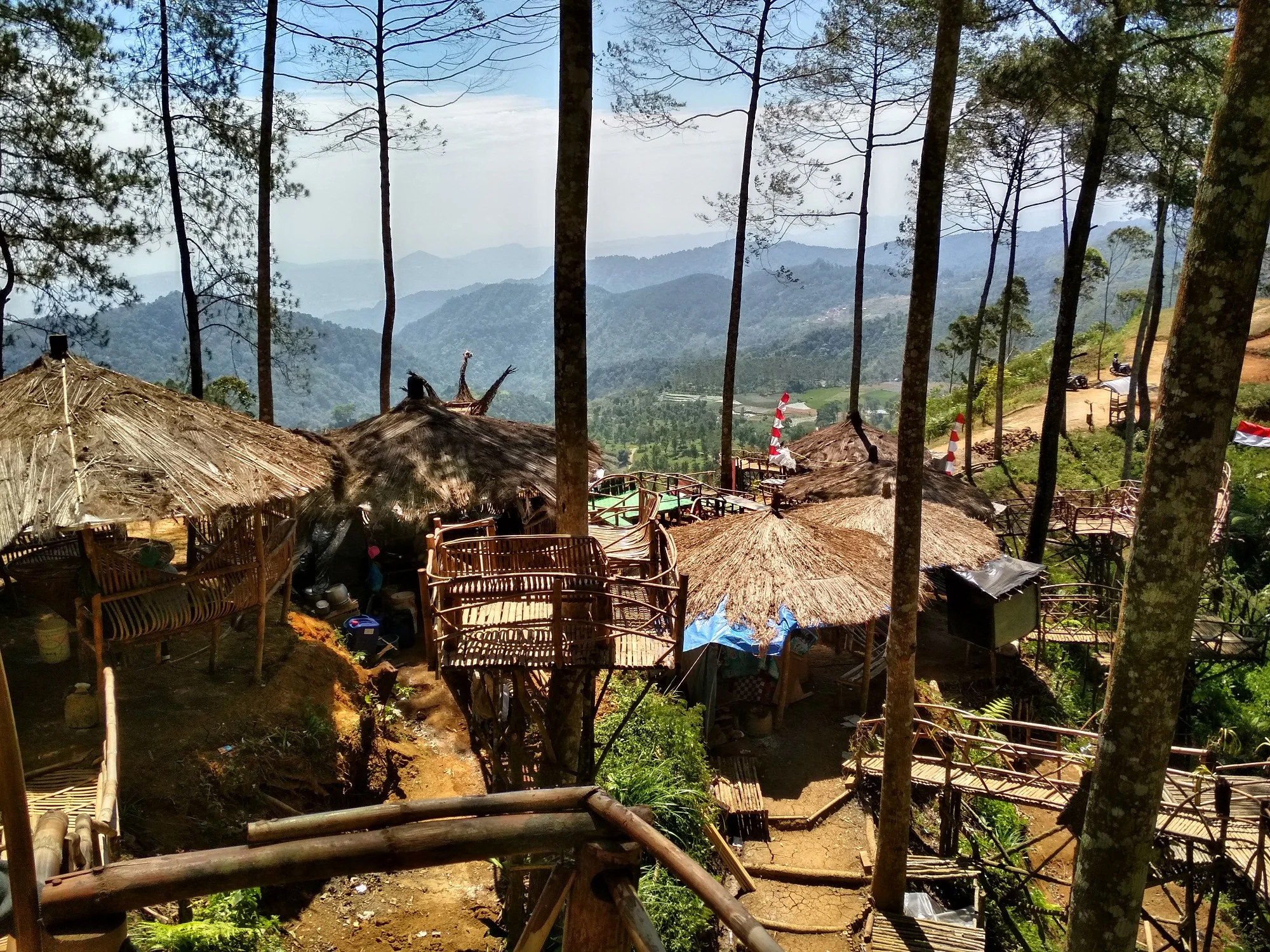 Puncak Eurad Lembang tempat healing di bandung - CIMB Niaga