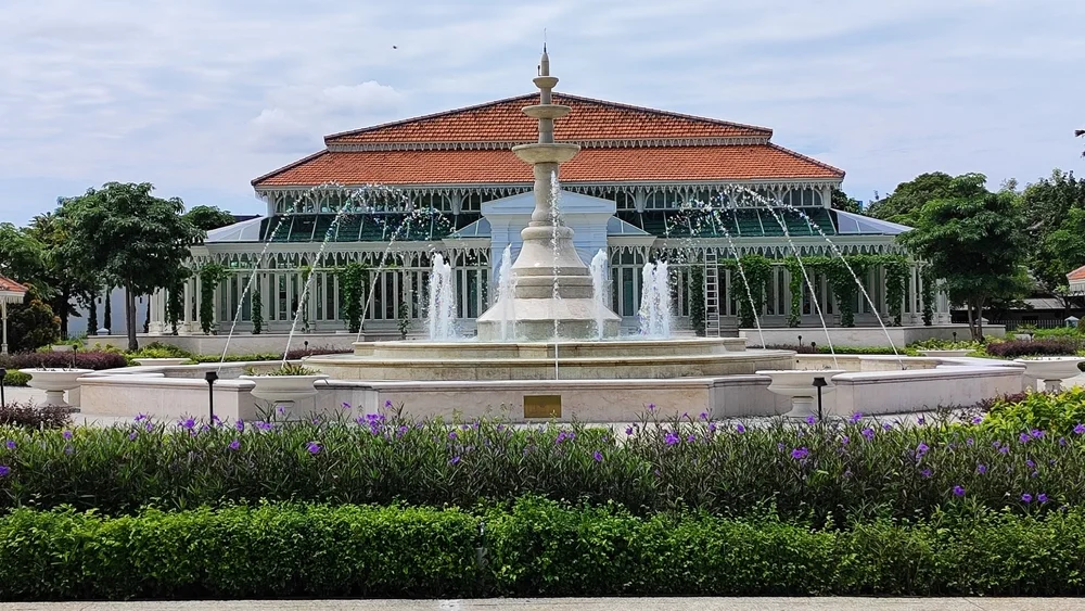 tempat wisata di Solo pura mangkunegaran - CIMB Niaga