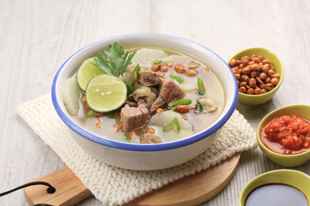 Makanan Khas Jawa Barat Soto Bandung - CIMB Niaga