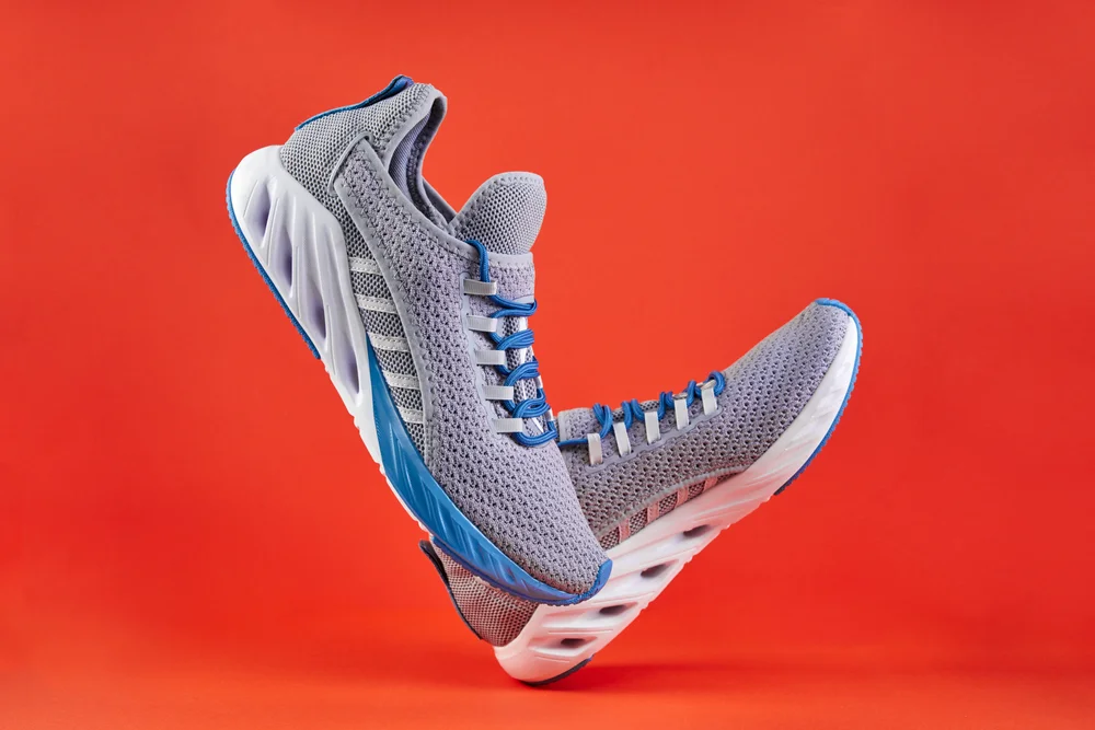 rekomendasi sepatu lari stability running shoes - CIMB Niaga