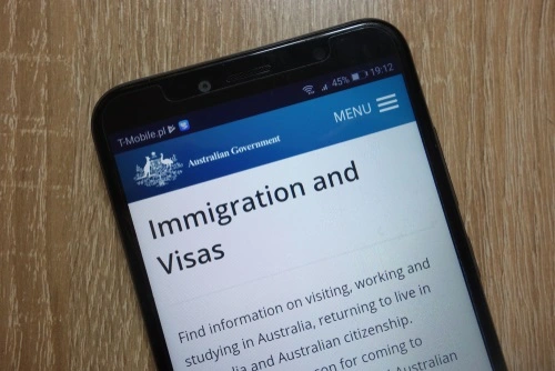 Syarat pengajuan australia visa - CIMB Niaga
