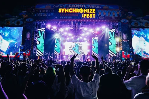 konser musik synchronize fest - CIMB Niaga