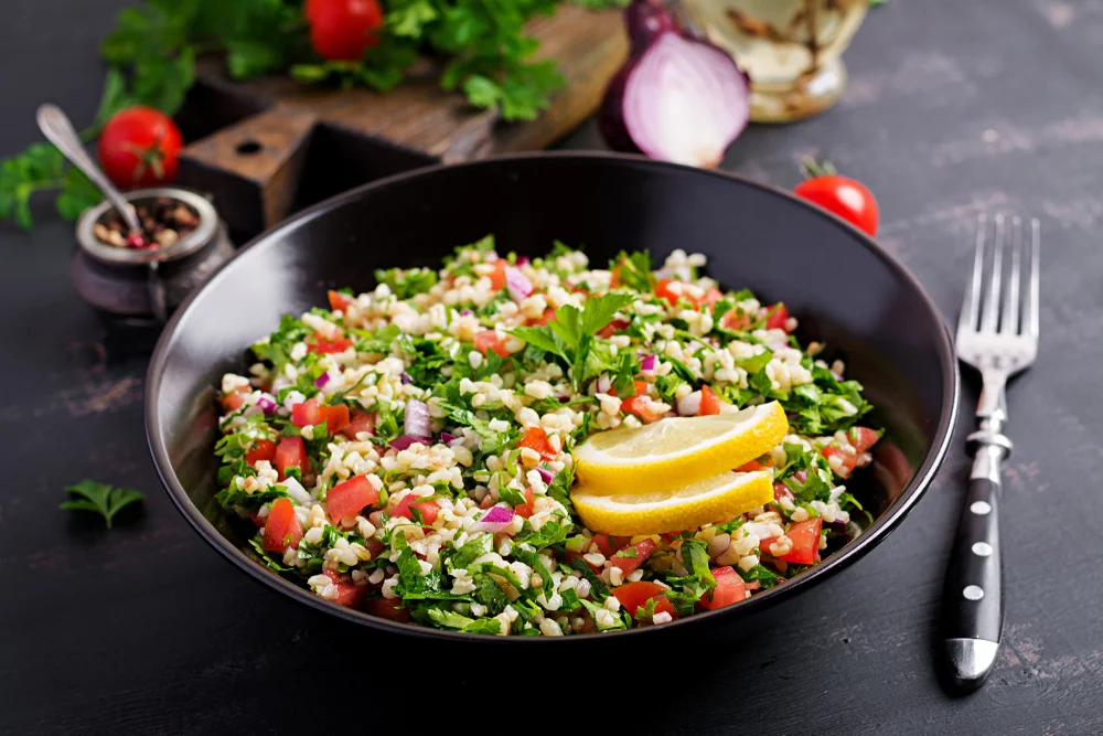 tabbouleh makanan arab - CIMB Niaga