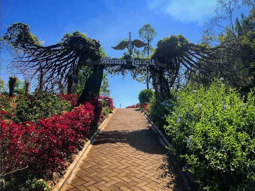 taman langit paralayang batu - CIMB Niaga