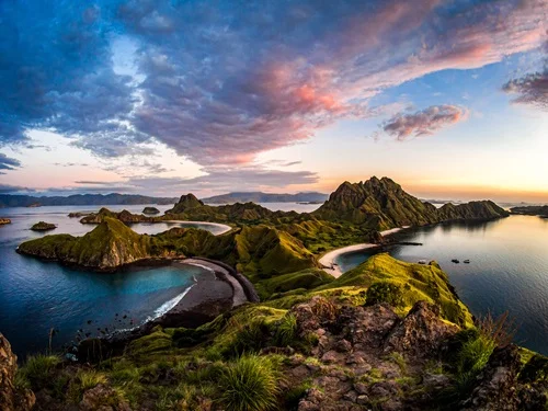 liburan yang seru wisata alam di labuan bajo - CIMB Niaga