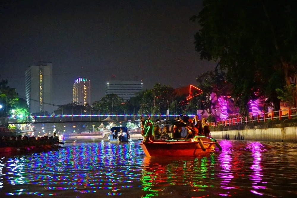 Wisata Surabaya Perahu Kalimas - CIMB Niaga